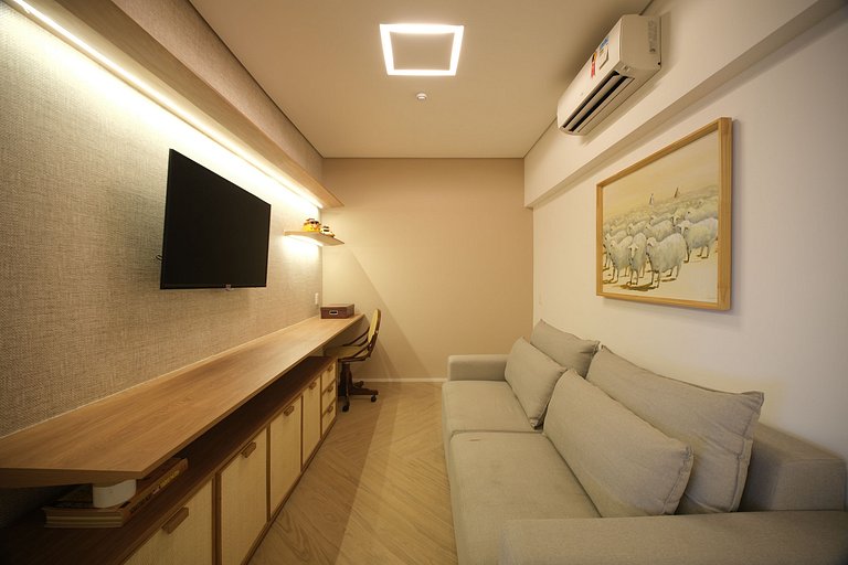 Copacabana | 5 Suites, Oceanfront, Renovated