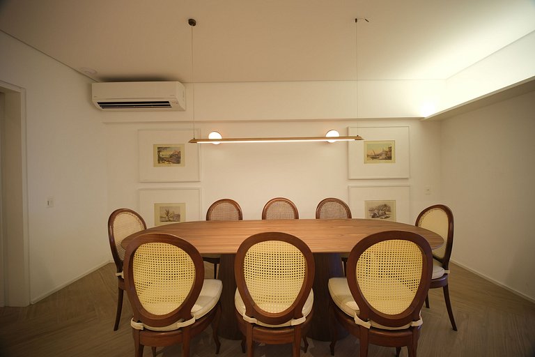 Copacabana | 5 Suites, Oceanfront, Renovated