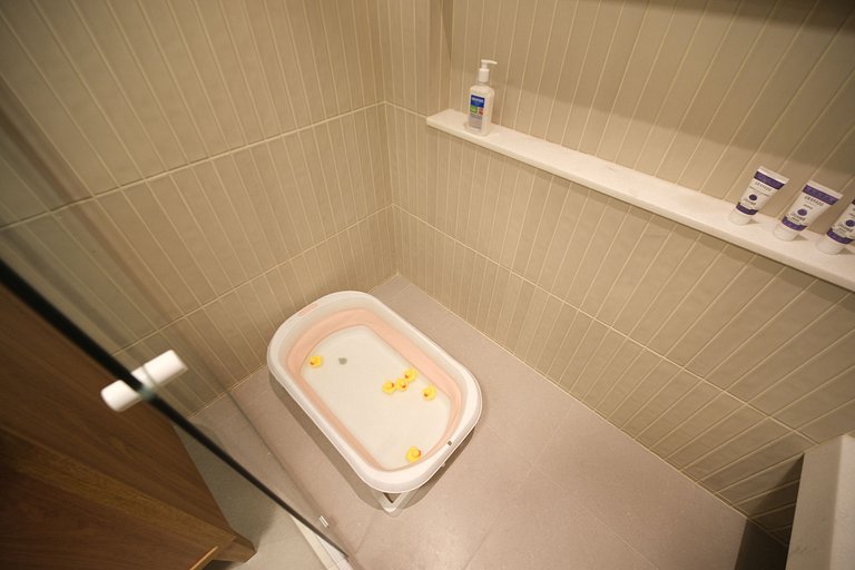 Copacabana | 5 Suites, Oceanfront, Renovated