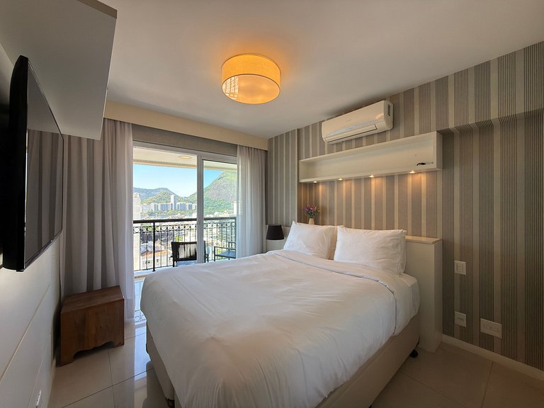 Ipanema | 2BR Suites, Ocean View, 1min to Beach