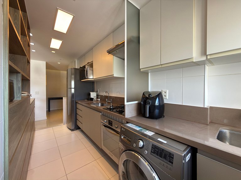 Ipanema | 2BR Suites, Ocean View, 1min to Beach