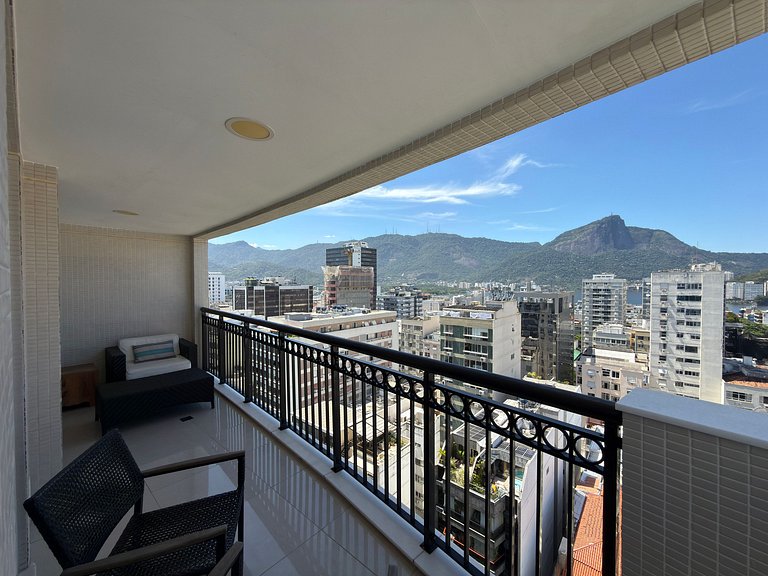 Ipanema | 2BR Suites, Ocean View, 1min to Beach