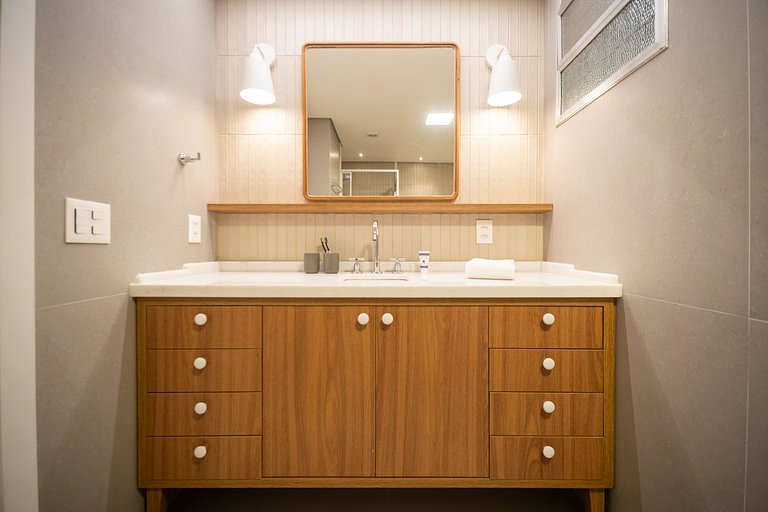 Copacabana | 5 Suites, Oceanfront, Renovated