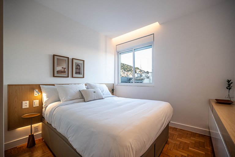 Ipanema | Cobertura c/ Piscina na Quadra da Praia