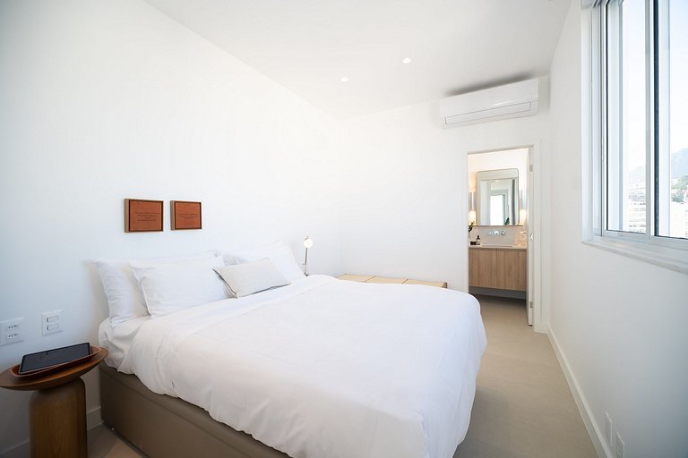 Ipanema | Penthouse w/ Pool by the Beach