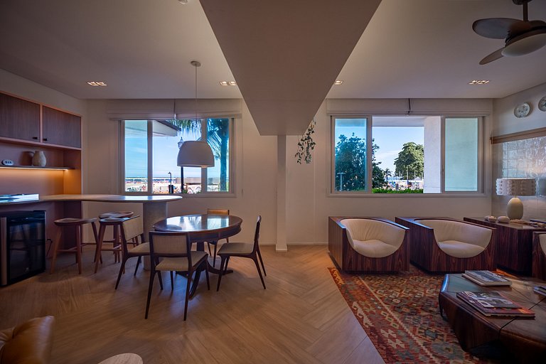 Copacabana | 5 Suites, Oceanfront, Renovated