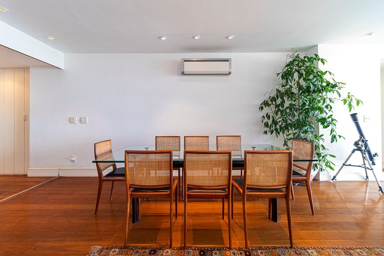 Leblon | Cobertura Silenciosa no Alto Leblon