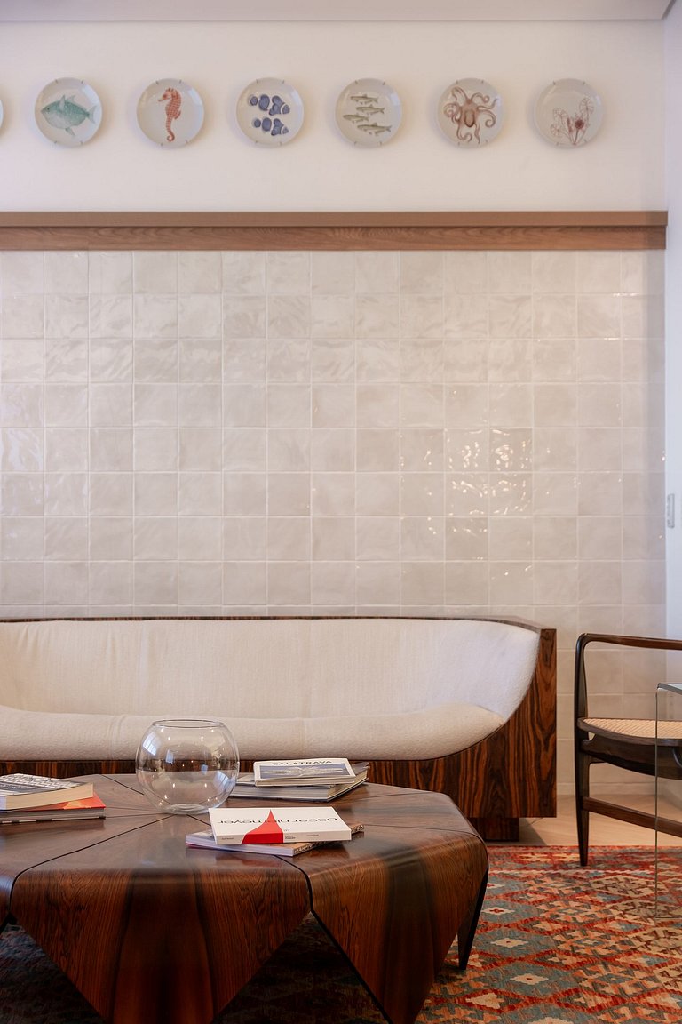 Copacabana | 5 Suites, Oceanfront, Renovated