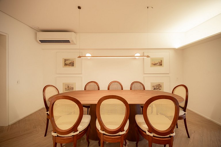 Copacabana | 5 Suites, Oceanfront, Renovated