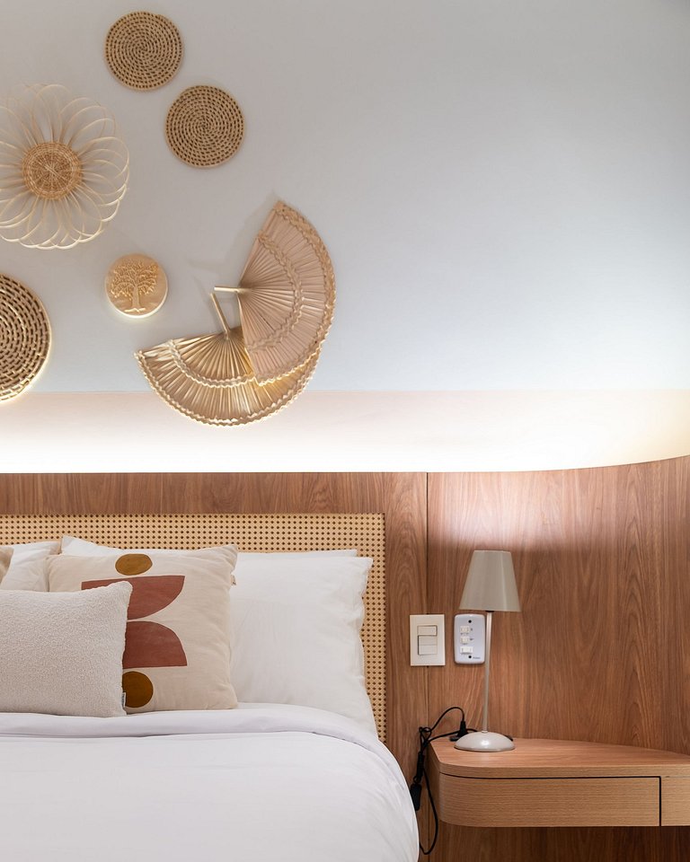 Copacabana | 5 Suites, Oceanfront, Renovated