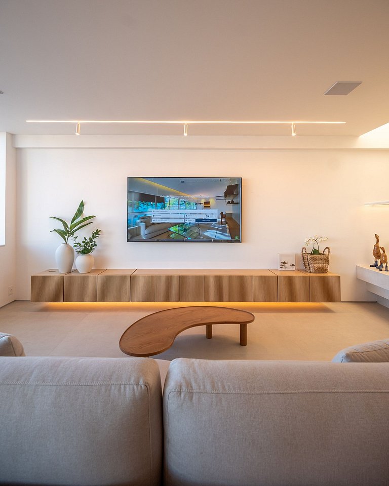 Ipanema | Penthouse w/ Pool by the Beach