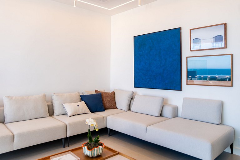 Ipanema | Penthouse w/ Pool by the Beach