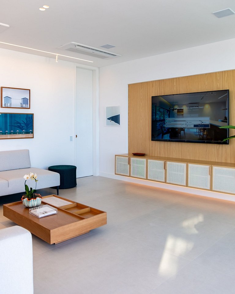 Ipanema | Penthouse w/ Pool by the Beach