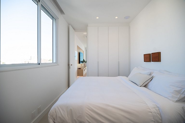 Ipanema | Penthouse w/ Pool by the Beach