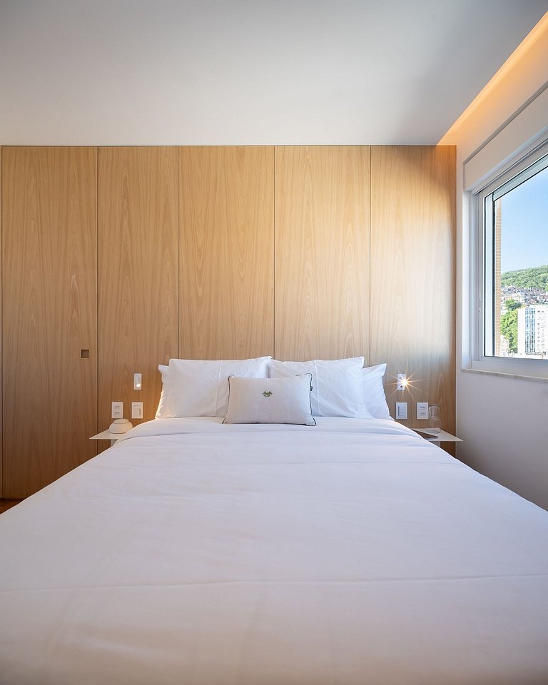 Ipanema | Penthouse w/ Pool by the Beach