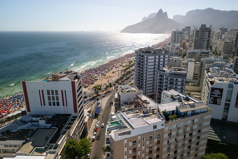 Ipanema | Penthouse w/ Pool by the Beach