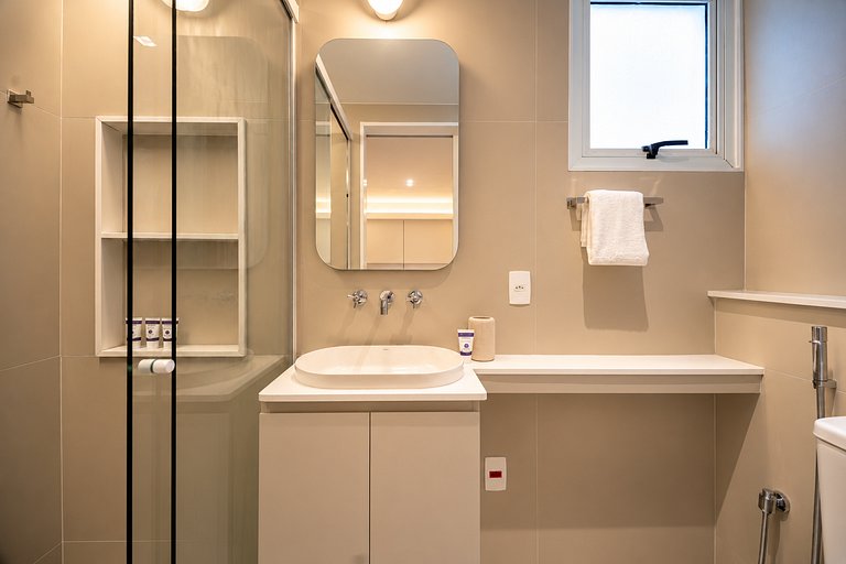 Leblon | 3 bdr, renovated 105m², 200m to beach